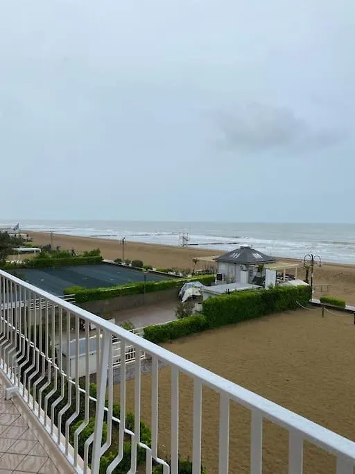Lägenhet Appartamento Fronte Mare Jesolo Lido Italien