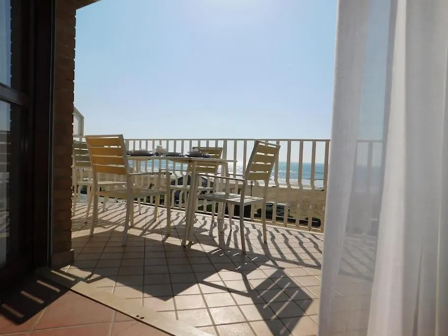 Apartment Appartamento Fronte Mare Jesolo Lido Italy